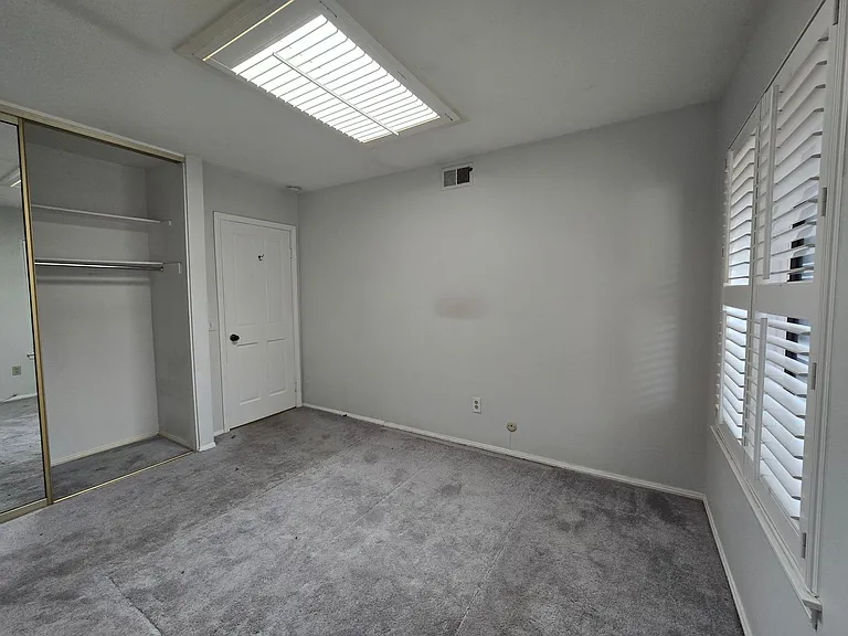 2960 Hyde Park Cir — Photo 13