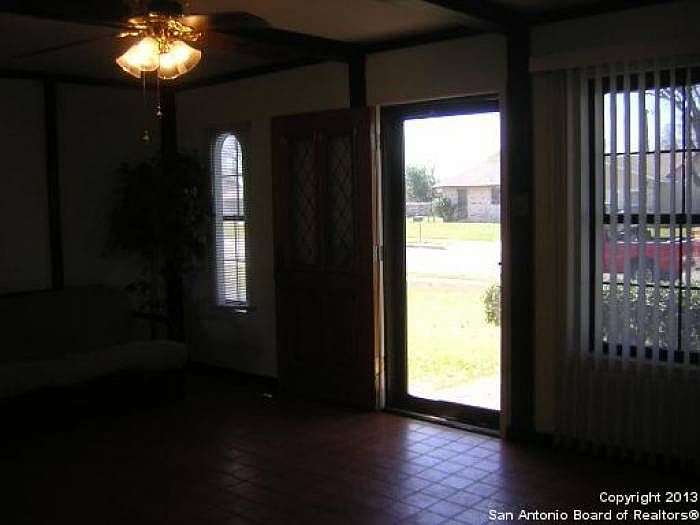 1st image of 10807 Lazy Oaks Dr