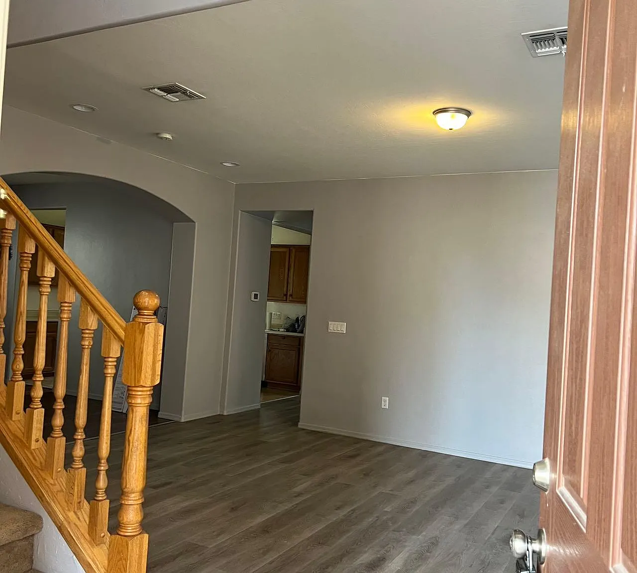 4 bed, 2324 sqft, $2,275 — Photo 4