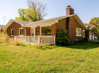 1800 Broadmoor Dr, Benton Harbor, MI 49022