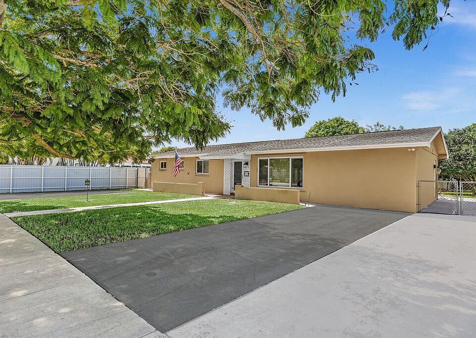 1st image of 2624 SW 107TH Court