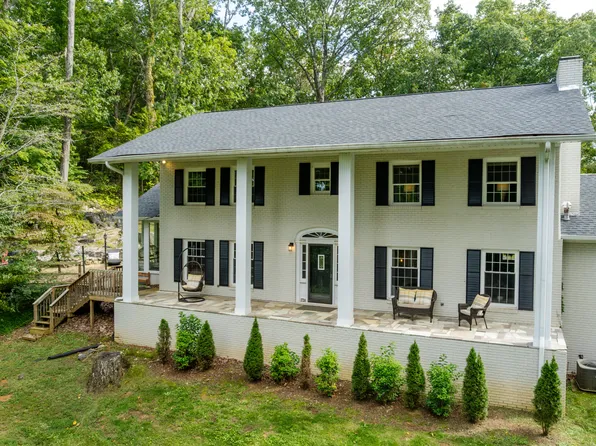 1728 Charlotte Dr, Elizabethton, TN 37643