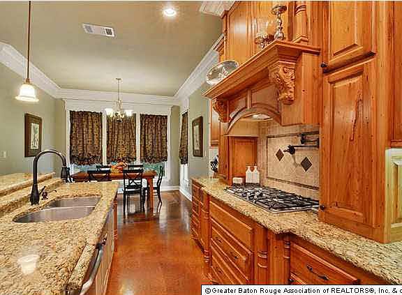 4th image of 17145 N Lake Dr