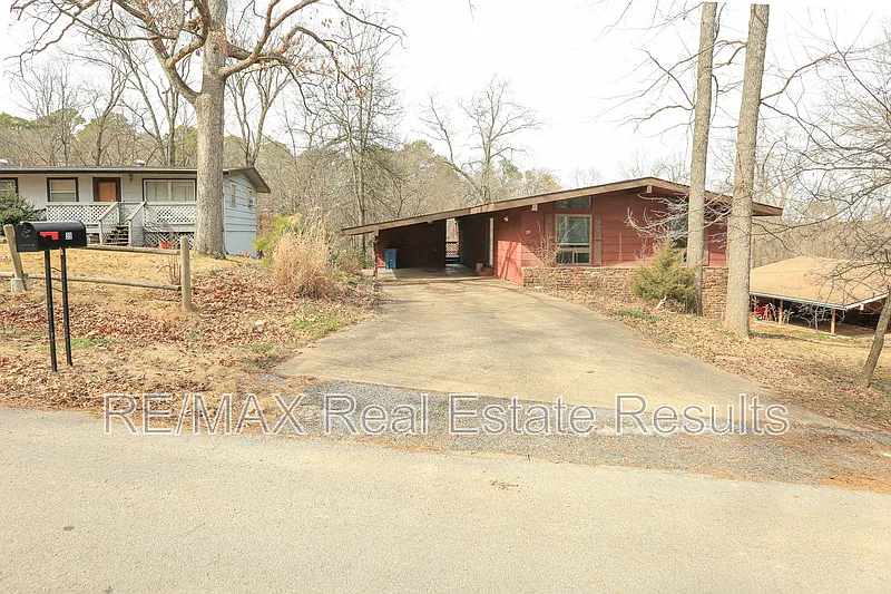 Avondale — Photo 2