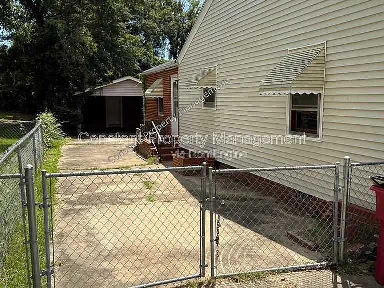 3069 Somerset Dr — Photo 3