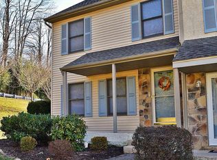 517 Pickering Station Dr, Chester Springs, PA 19425