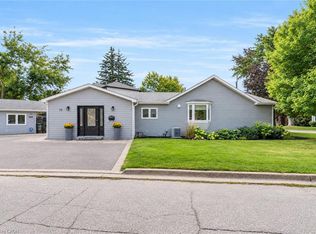 11 Churchill Cres, Halton Hills, ON L7G2M8