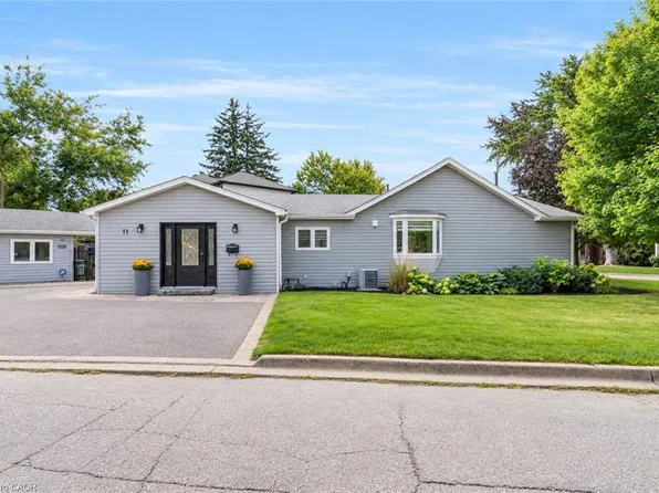 11 Churchill Cres, Halton Hills, ON L7G 2M8