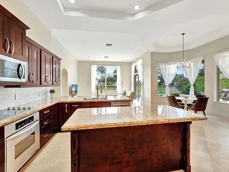2491 Eagle Run Dr — Photo 23