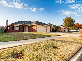 400 Sunrise Dr, Yukon, OK 73099