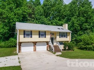 1515 Olde Oak Dr, Lithia Springs, GA 30122