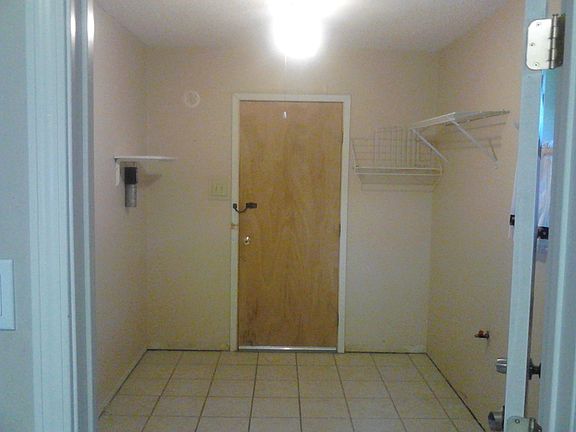 2nd image of 4446 Memorial Dr