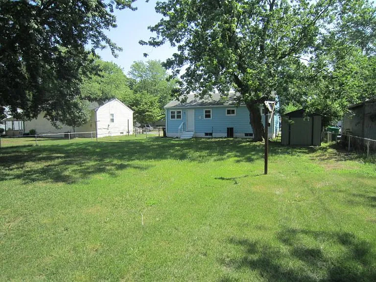 11 Glenwood Dr — Photo 4