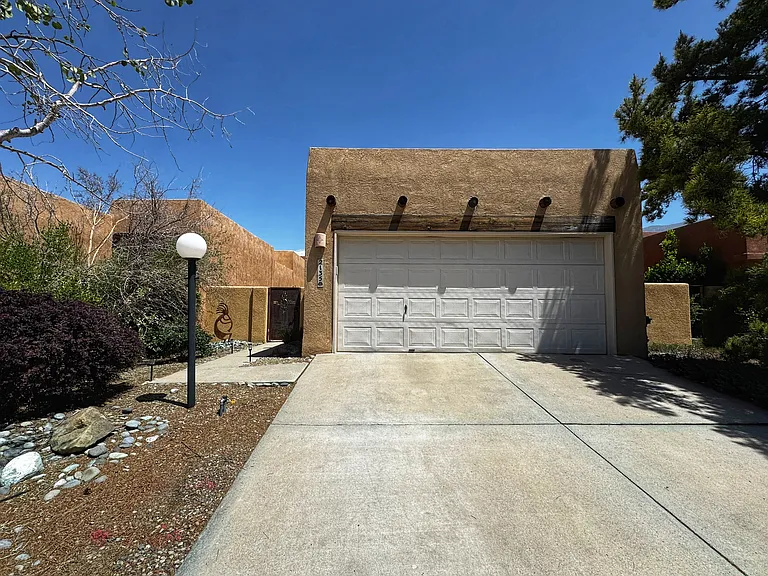 2135 Coyote Willow Ave NE — Photo 2