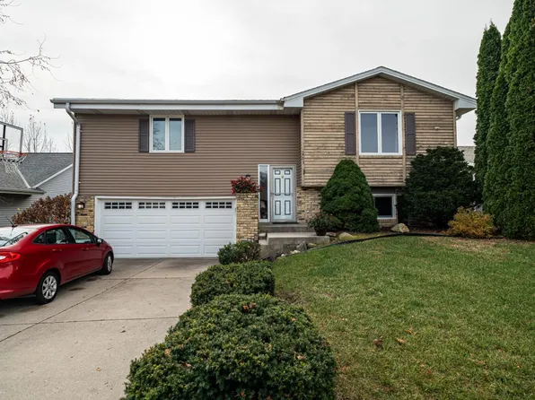 3403 Mediterranean AVENUE, West Bend, WI 53090