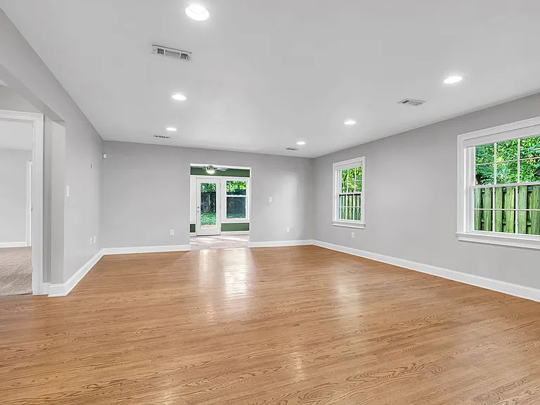 3826 Burrus St — Photo 12