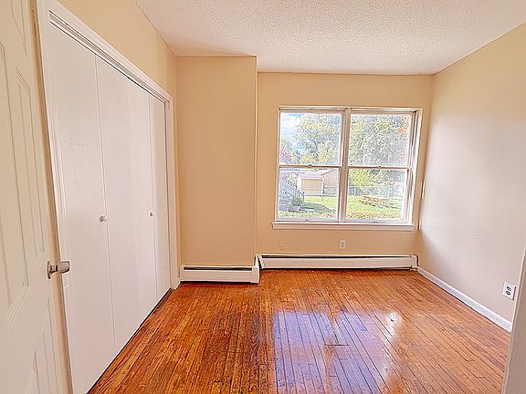3rd image of 34-36 Bonner St #1
