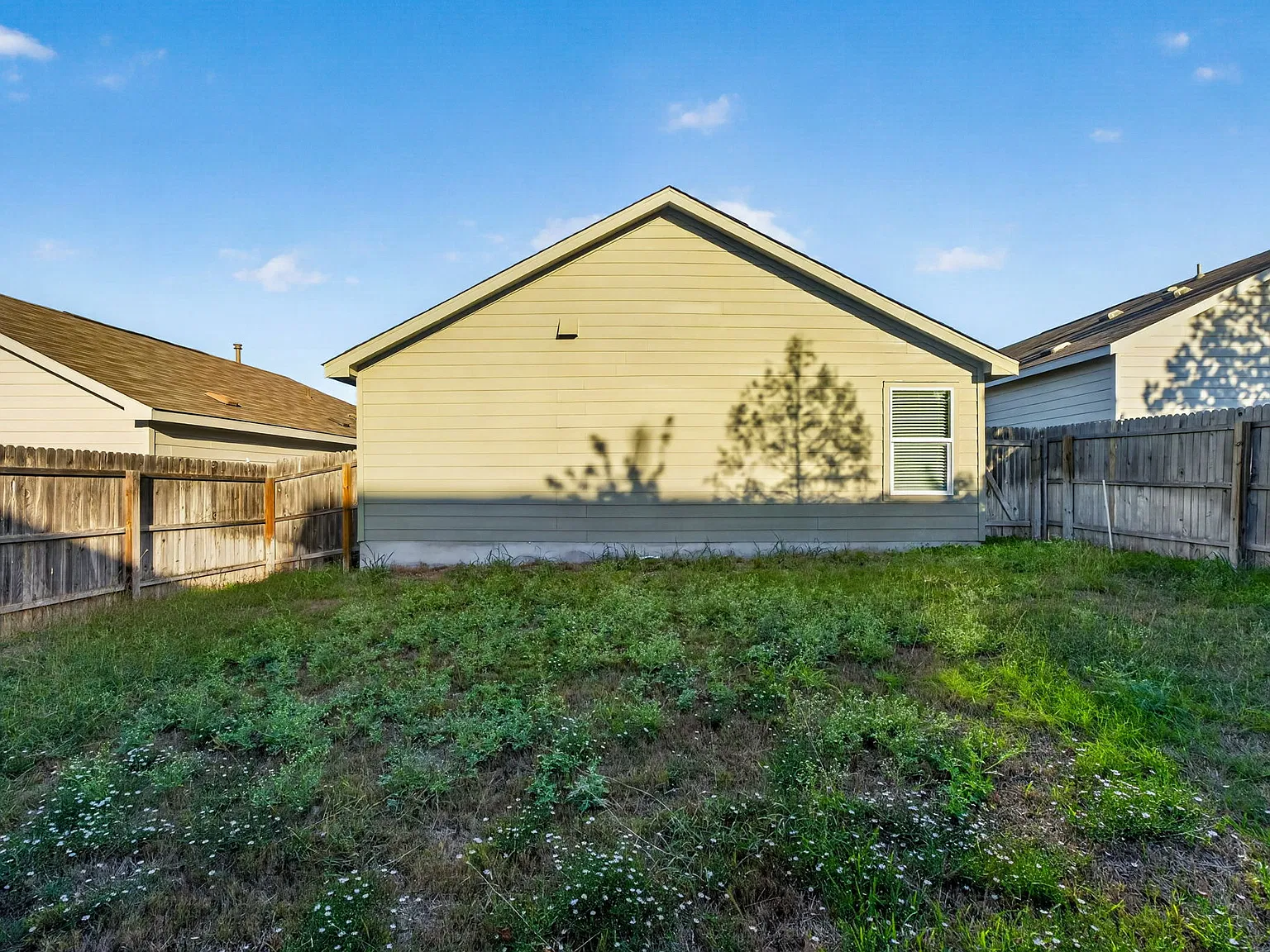 3 bed, 1440 sqft, $1,600 — Photo 4
