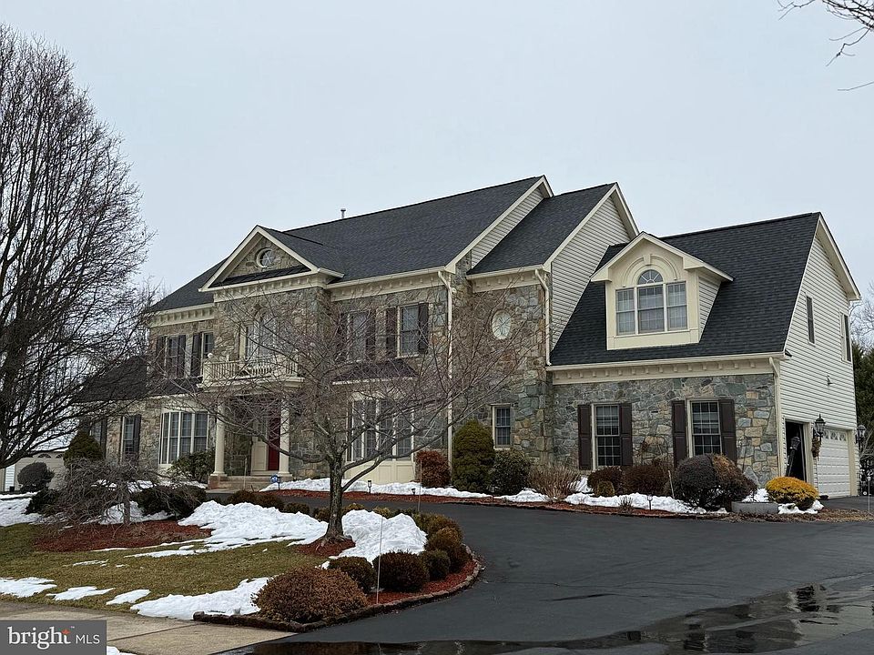 1st image of 16809 Harbour Town Dr
