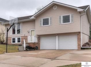 11215 Madison St, Omaha, NE 68137