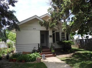842 S McAlister Ave, Waukegan, IL 60085