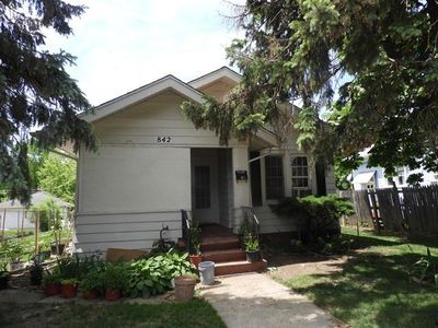 842 S McAlister Ave, Waukegan, IL, 60085