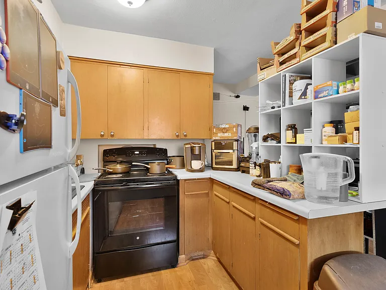 3301 Harvey St #5 — Photo 9
