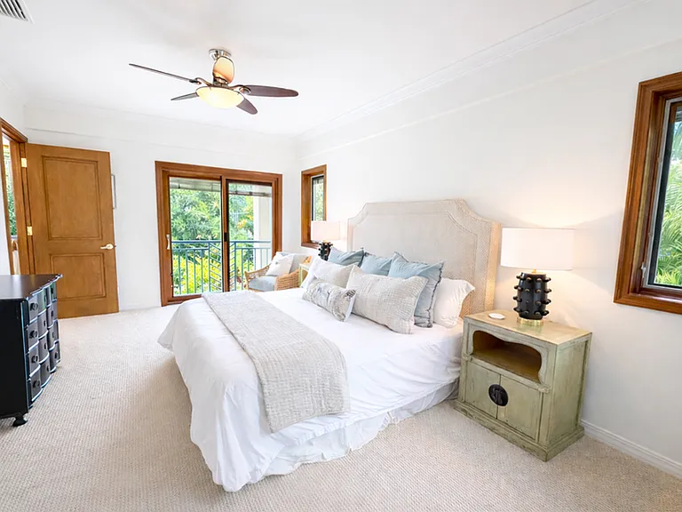 221 Portlock Rd — Photo 29