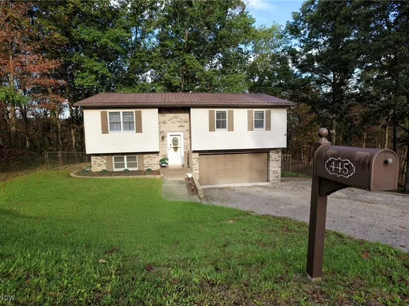 445 N 20th St, Weirton, WV 26062