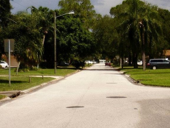 5th image of 1400 86th Ave N