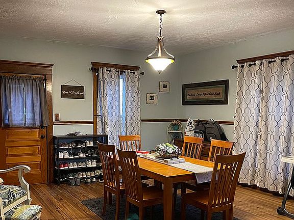 3rd image of 570 Main St