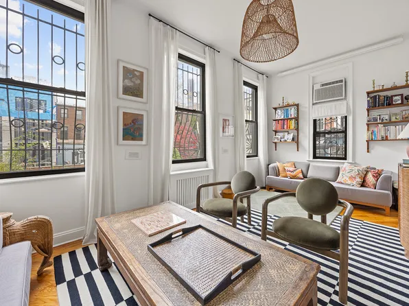 86 South Oxford Street image 1 of 8