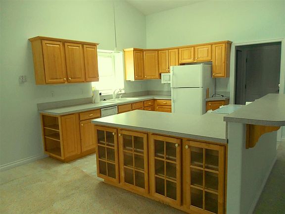 5th image of 7058 Applewood Dr