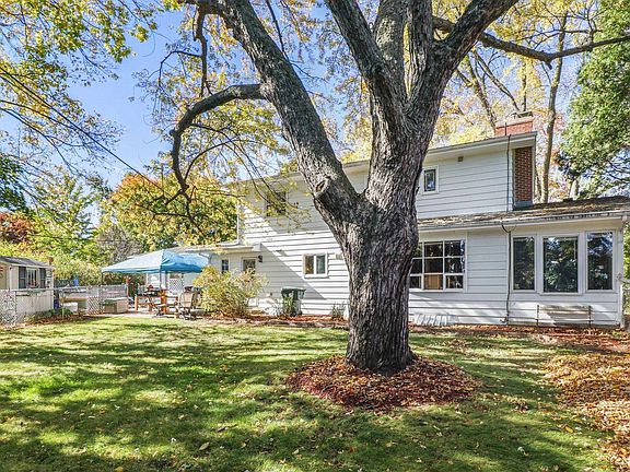 4th image of 4402 Vale Circle