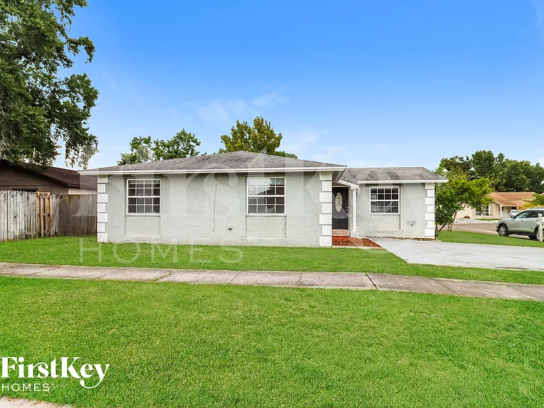8508 Olympic Ct — Photo 2