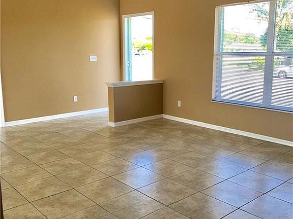 2nd image of 707 Otto Ave