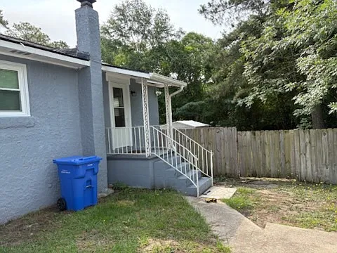 829 Amye St — Photo 17