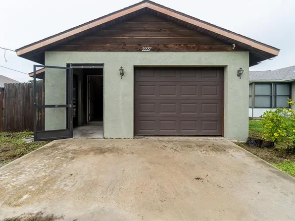 2227 BENSON STREET, SARASOTA, FL 34231