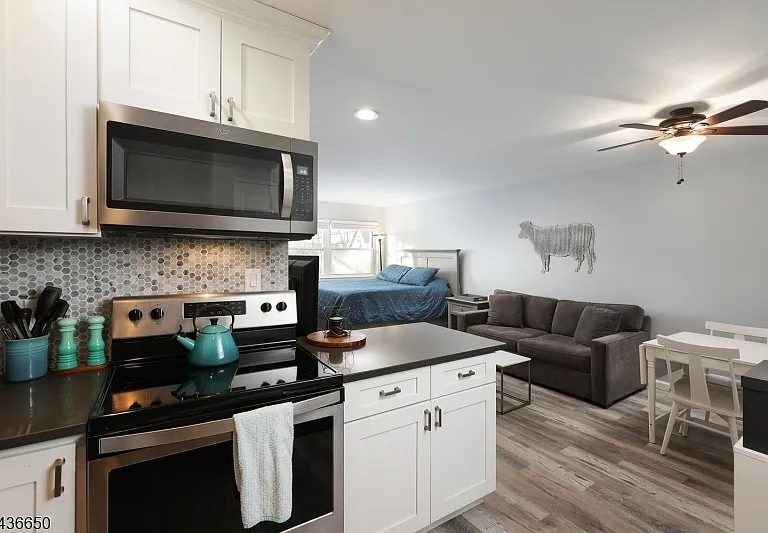 37 Hill St #C8 — Photo 3