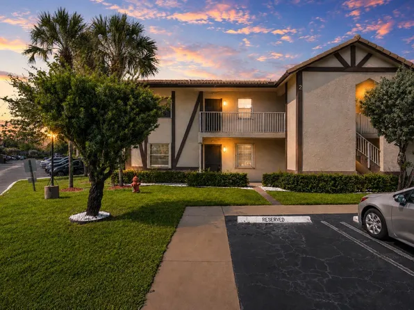2455 NW 89th Drive #201, Coral Springs, FL 33065