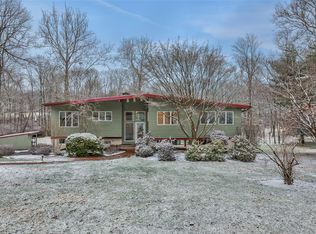 7 Val De Mar Dr, Hopewell Junction, NY 12533