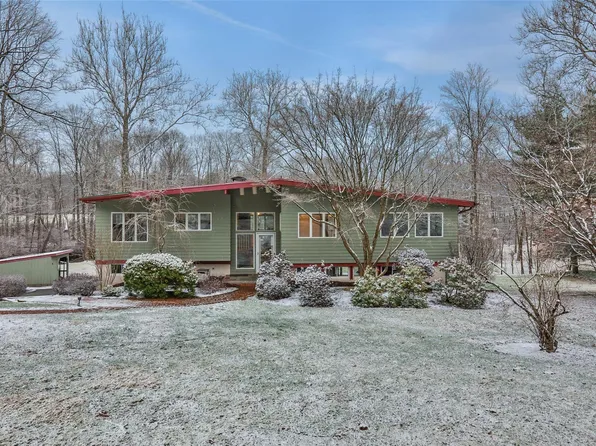 7 Val De Mar Drive, Hopewell Junction, NY 12533