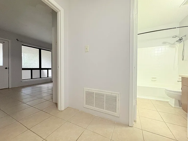1007 Sutor Rd #B — Photo 8