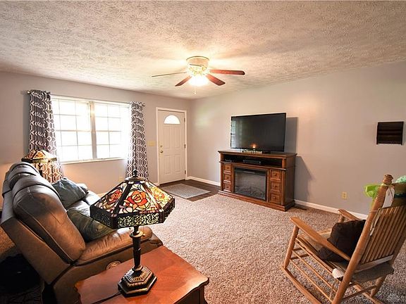 4th image of 6050 Layne Hills Ct