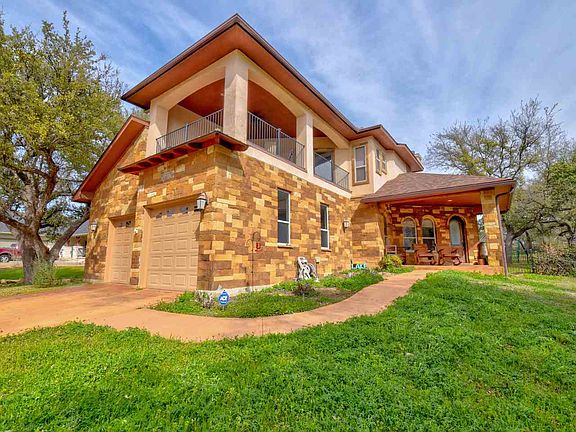 2nd image of 209 River Park Dr