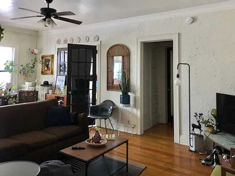 2212 Girard Ave. S — Photo 13