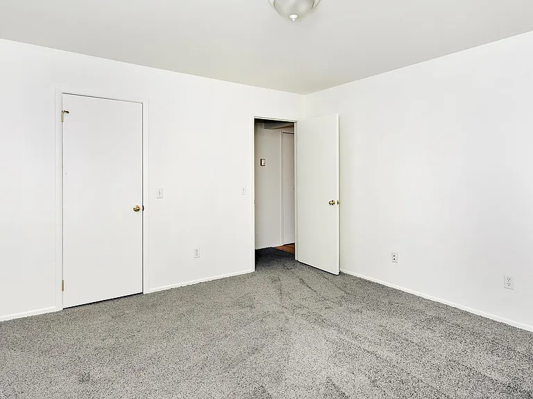 2425 Torquay Ave #204 — Photo 13