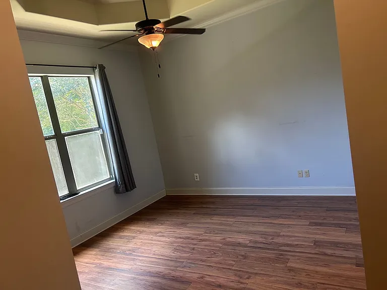 303 Annabelle Ln — Photo 11