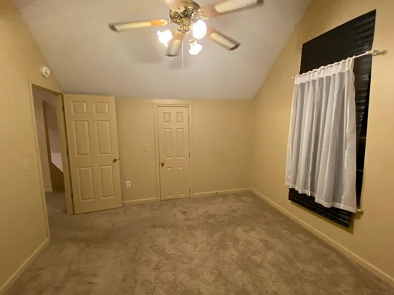 189 Smallwood Ln — Photo 16