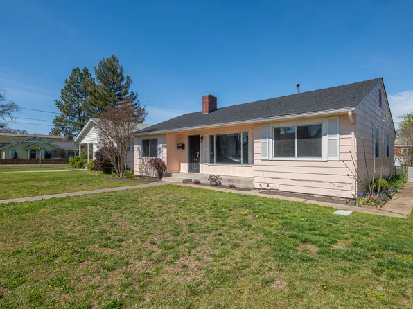 856 W 14th St, Medford, OR 97501
